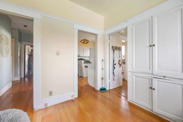 Detail Gallery Image 28 of 39 For 2400 W Main St, Alhambra,  CA 91801 - 3 Beds | 1/1 Baths