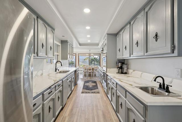 26086 Bear Valley Heights Road, Escondido CA: https://media.crmls.org/mediaz/fbffe903-485d-4101-b875-b12c20743601.jpg