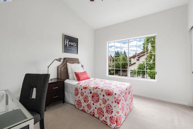 5648 Belleza Dr, Pleasanton CA: https://media.crmls.org/mediaz/fc0057e2-eaa3-410c-87f2-9409147fc144.jpg