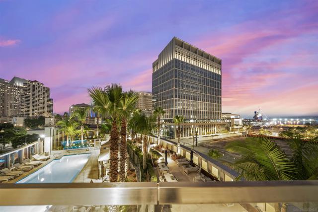 888 W E St, San Diego CA: https://media.crmls.org/mediaz/fc008150-75d8-415b-8178-a4a6c2a2a78e.jpg