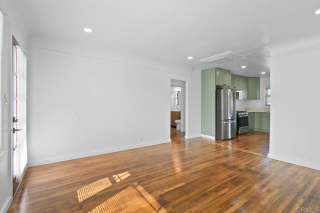 Detail Gallery Image 6 of 27 For 2503 Sumac Dr, San Diego,  CA 92105 - 2 Beds | 1 Baths