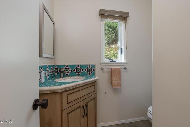 Detail Gallery Image 16 of 51 For 5205 Lubao Ave, Woodland Hills,  CA 91364 - 3 Beds | 2/1 Baths