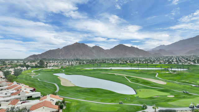 77463 Calle Mazatan, La Quinta CA: https://media.crmls.org/mediaz/fc014af0-e21c-44c0-a3d8-49c92150a689.jpg
