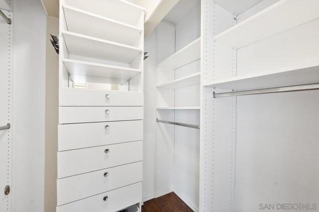 2402 Altisma Way, Carlsbad CA: https://media.crmls.org/mediaz/fc01c1eb-9673-4edb-b097-45674a1dc7d0.jpg