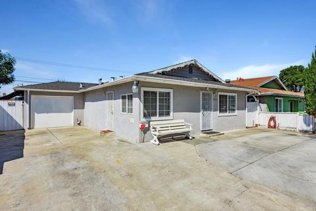 2631 Brahms Avenue, San Jose CA: https://media.crmls.org/mediaz/fc0225e4-7283-4fd9-bdd3-996138bc517d.jpg