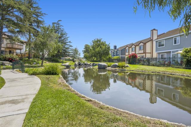 1198 Gazania Ct, San Marcos CA: https://media.crmls.org/mediaz/fc0335d1-e18e-49db-9009-e905e223635e.jpg