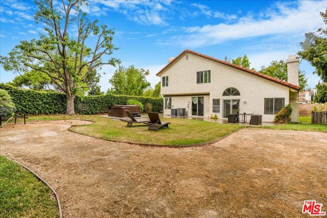 12084 London Grove Court, Moorpark CA: https://media.crmls.org/mediaz/fc03f21c-f800-4dba-b01f-4d352b606251.jpg