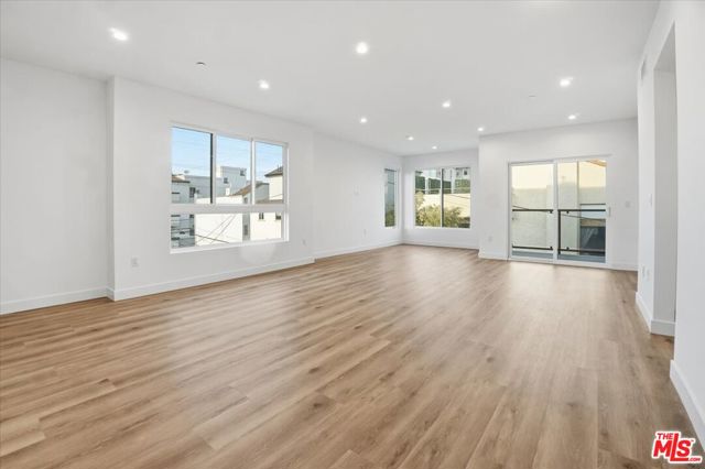 1820 Prosser Avenue, Los Angeles CA: https://media.crmls.org/mediaz/fc040264-2d7f-42c8-ab56-4cb3d6562410.jpg