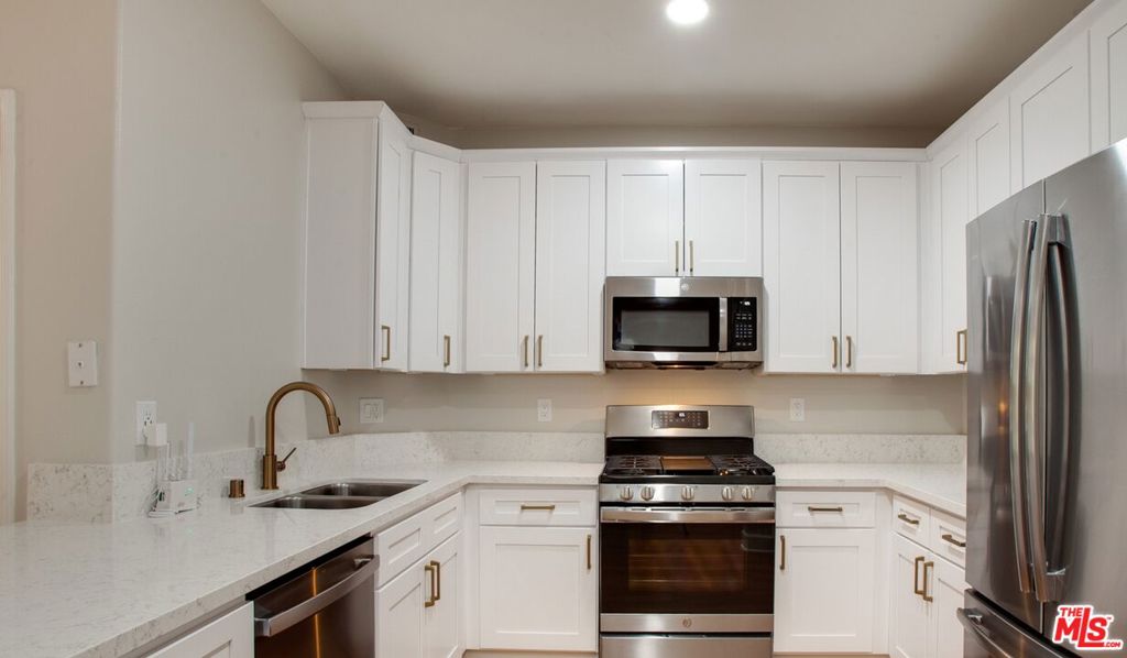348 S Hauser Boulevard #4-235