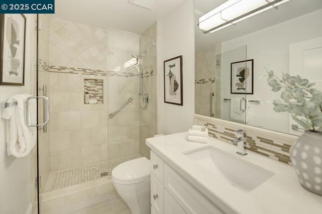 2607 Saklan Indian Dr, Walnut Creek CA: https://media.crmls.org/mediaz/fc072a9c-e110-4428-80c4-d89c6eacf1c8.jpg