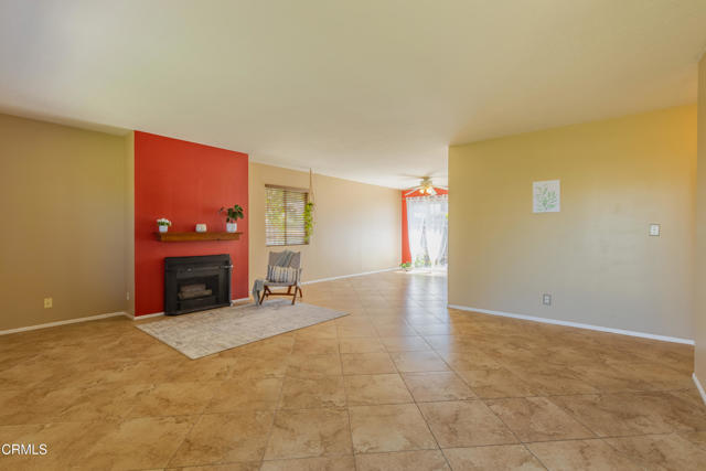 3191 Kelp Lane, Oxnard CA: https://media.crmls.org/mediaz/fc075654-5e61-4b92-9e5b-53185007adf1.jpg