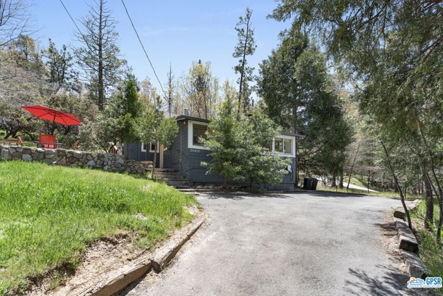 53455 Middle Ridge Drive, Idyllwild, California 92549, ,Single Family Residence,For Sale,Middle Ridge,23269573