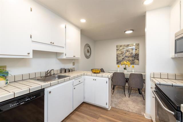 1730 Halford Dr, Santa Clara CA: https://media.crmls.org/mediaz/fc087a8f-0b29-4cf7-8b95-f369bdfdcb5d.jpg