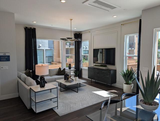 11115 Maple Place, Saratoga CA: https://media.crmls.org/mediaz/fc087b8a-2cdc-48e5-8861-7fde699e636a.jpg