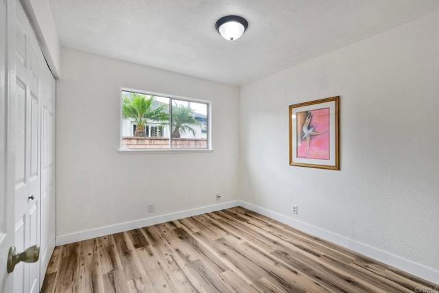Detail Gallery Image 20 of 27 For 111 Fireside St, Oceanside,  CA 92058 - 4 Beds | 2 Baths