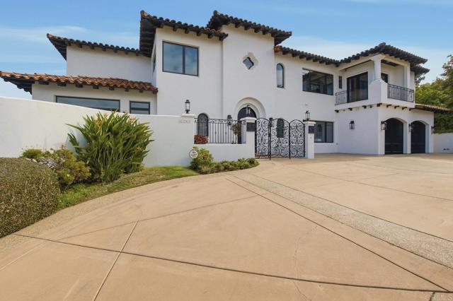 1745 Amalfi Street, La Jolla CA: https://media.crmls.org/mediaz/fc091d14-ffc1-428f-8d6d-e4616cbfddea.jpg