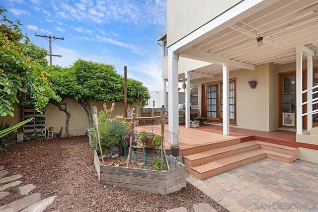 3483 3485 Olive Street, San Diego CA: https://media.crmls.org/mediaz/fc09857c-2092-48ce-abc9-195770dfcdd4.jpg