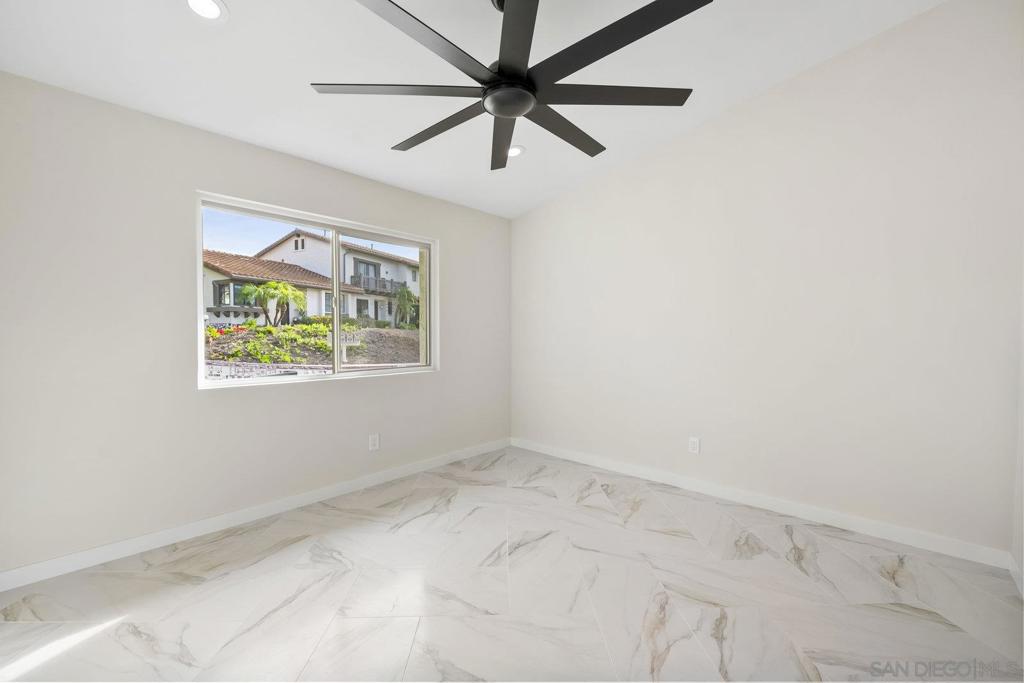 MLS #250036537SD image #17