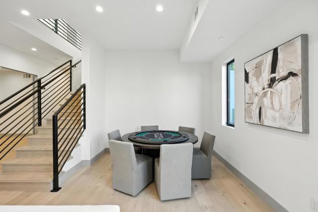 1127 Hillslope Place, Los Altos CA: https://media.crmls.org/mediaz/fc0af29b-b550-4103-a16b-08886c4d2f65.jpg