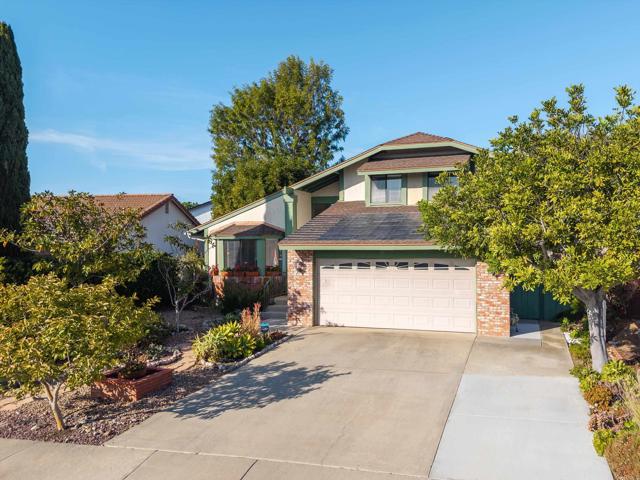 Detail Gallery Image 9 of 68 For 7212 Canyon Hill Way, San Diego,  CA 92126 - 4 Beds | 3 Baths