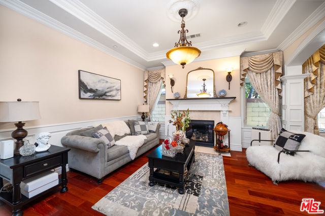 1036 Louise Avenue, Arcadia CA: https://media.crmls.org/mediaz/fc0ba9c4-10da-4b4d-8376-994f208a9aaa.jpg