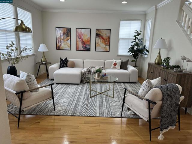 Image 2 of 29 For 518 Silver Maple Dr