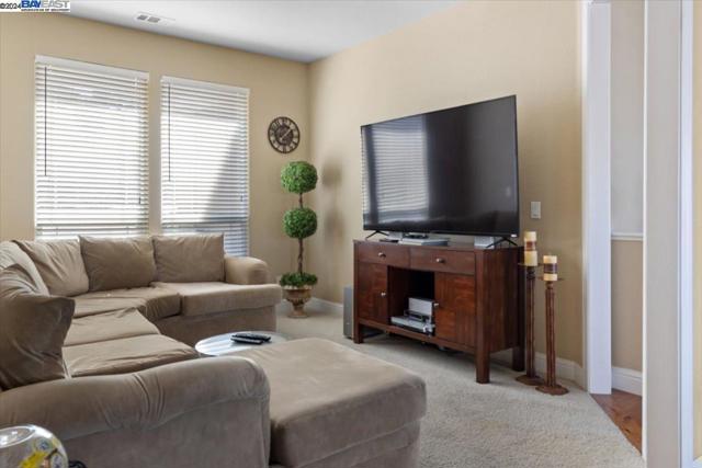 Image 4 of 36 For 6040 Bluff View Rd