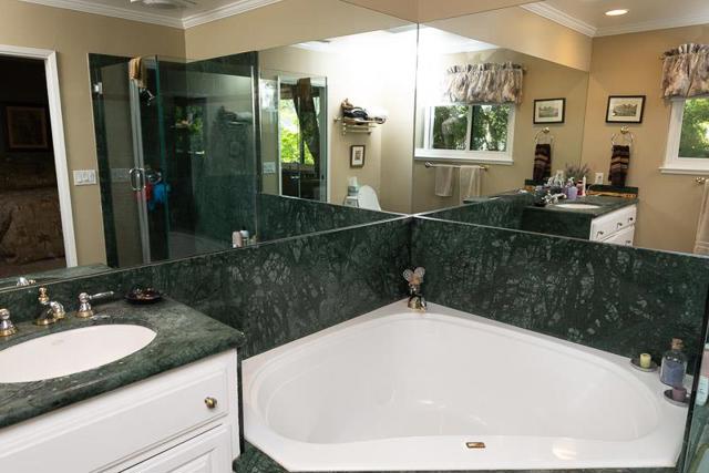 3523 Oak Drive, Menlo Park CA: https://media.crmls.org/mediaz/fc0ce632-ec5a-43ff-8e2f-98a21179a86a.jpg