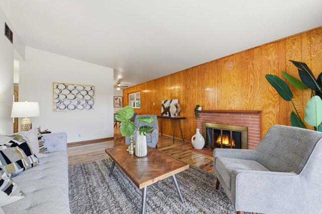 2827 Hosmer Street, San Mateo CA: https://media.crmls.org/mediaz/fc0d16fa-50fa-40c5-822d-775d7aa7586c.jpg