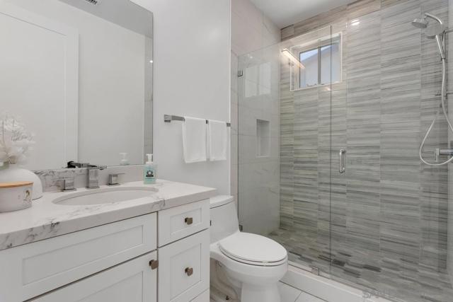 12410 Aria Ct, Poway CA: https://media.crmls.org/mediaz/fc0d3271-cf92-4acc-bbef-57fc1c6d902e.jpg