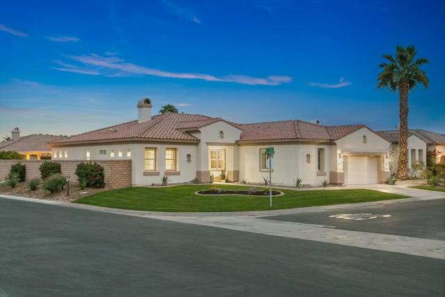 44830 Via Mirabel, La Quinta CA: https://media.crmls.org/mediaz/fc0df224-9feb-470c-82b6-c8046242b70b.jpg