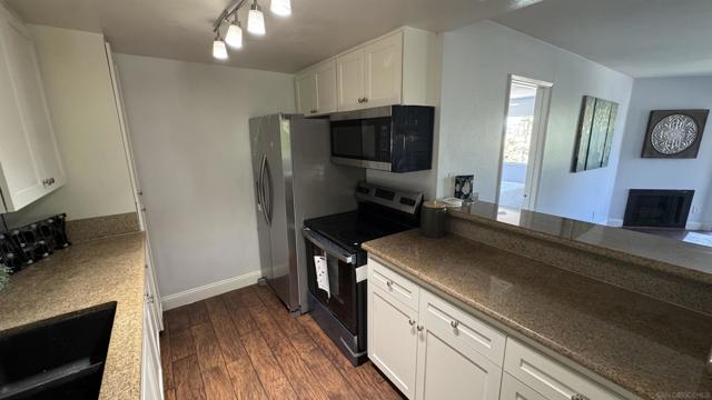 227 Woodland Pkwy #265, San Marcos CA: https://media.crmls.org/mediaz/fc0efeea-383b-4c0c-b314-09ab3774d63b.jpg