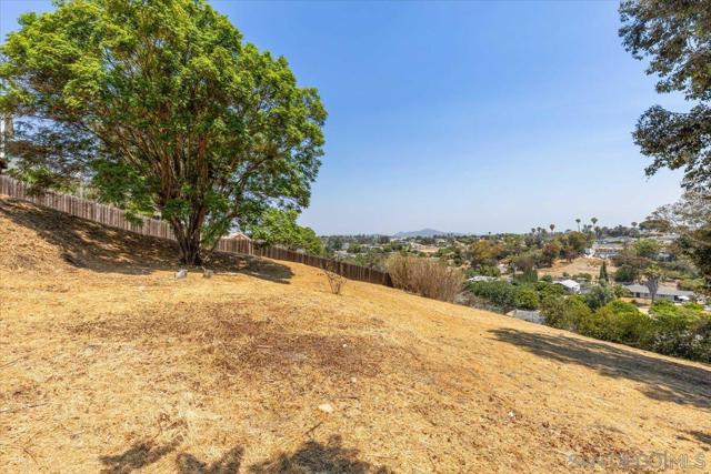 2035 Paradise St, San Diego CA: https://media.crmls.org/mediaz/fc0f7add-25cd-4fc6-aa5c-dfa520fc92e2.jpg