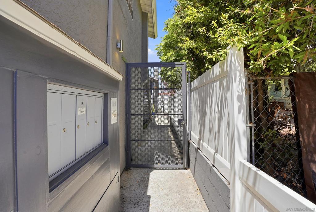 3922 Albatross Street - photo 18