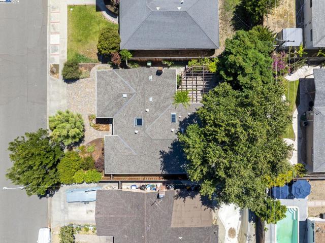 4580 Theresa Ave, Fremont CA: https://media.crmls.org/mediaz/fc0ff911-0610-414a-80d0-9098604dba21.jpg