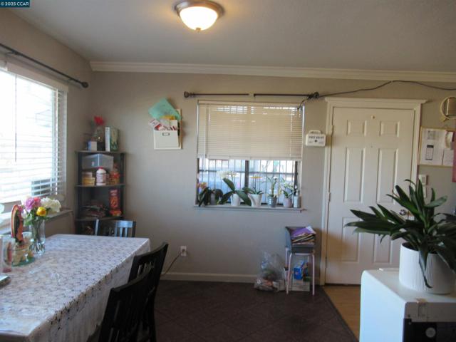 615 15Th St, Richmond CA: https://media.crmls.org/mediaz/fc11cfcd-f783-4041-a5d2-12dadaac4323.jpg