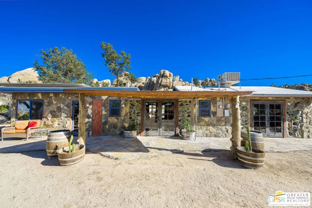 5845 Cholla Avenue, Yucca Valley, California 92284, 4 Bedrooms Bedrooms, ,3 BathroomsBathrooms,Single Family Residence,For Sale,Cholla,24386627