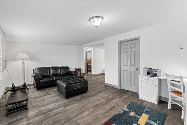 10395 Santa Teresa Boulevard, Gilroy CA: https://media.crmls.org/mediaz/fc139b6d-3ebe-4aed-ae3b-27468475bb22.jpg