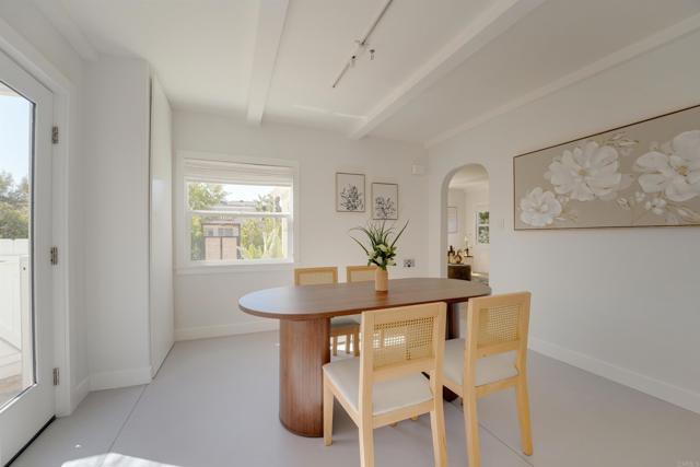 Detail Gallery Image 10 of 39 For 4928 Monroe Ave, San Diego,  CA 92115 - 2 Beds | 2 Baths