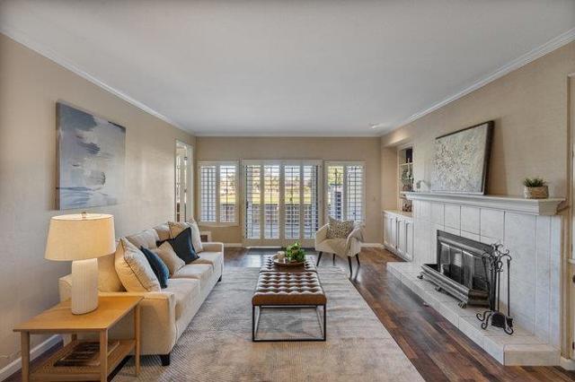 756 Duffin Drive, Hollister CA: https://media.crmls.org/mediaz/fc140688-8aed-42b1-85f4-af34c73a7ce4.jpg