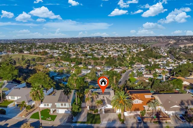 7232 Margerum Ave, San Diego CA: https://media.crmls.org/mediaz/fc150ff5-7852-4e0a-93ff-760fda26fd71.jpg