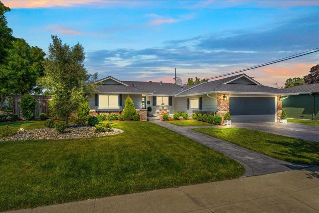 2991 Gardendale Drive, San Jose CA: https://media.crmls.org/mediaz/fc19f9f1-4d31-4e72-9fdf-76981c0a2431.jpg