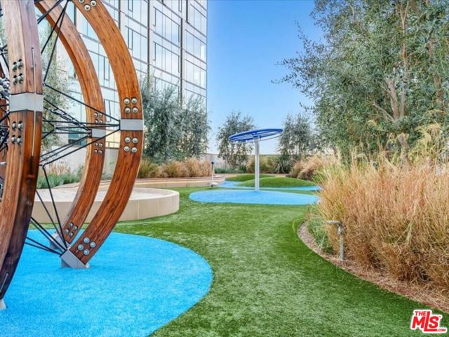 877 Francisco Street, Los Angeles CA: https://media.crmls.org/mediaz/fc1bb20e-a337-44ee-9a06-12c21825b580.jpg