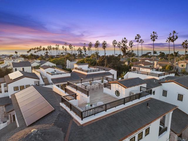 466 Westbourne, San Diego CA: https://media.crmls.org/mediaz/fc1c6fb6-7821-41db-b944-6af25dd55296.jpg