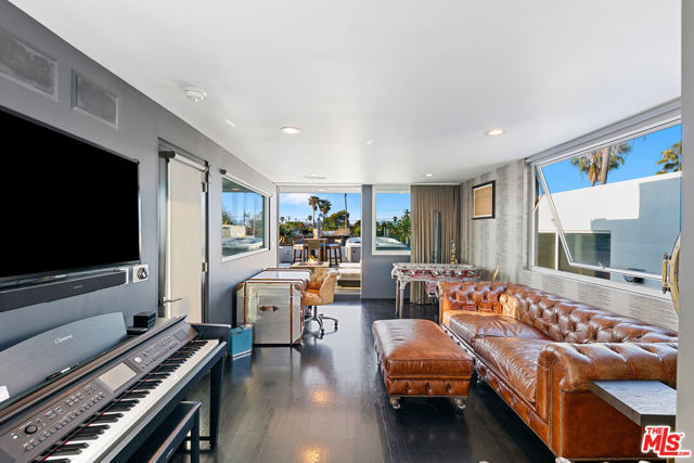 1430 Abbot Kinney Boulevard, Venice CA: https://media.crmls.org/mediaz/fc1cabc5-a501-4413-ae9a-ae7f4c9bd3d7.jpg