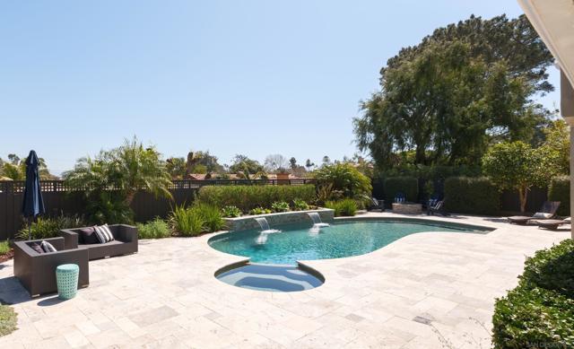 675 Silvergate Ave, San Diego CA: https://media.crmls.org/mediaz/fc1cedd6-e96e-4de4-974a-c7b3d488a411.jpg