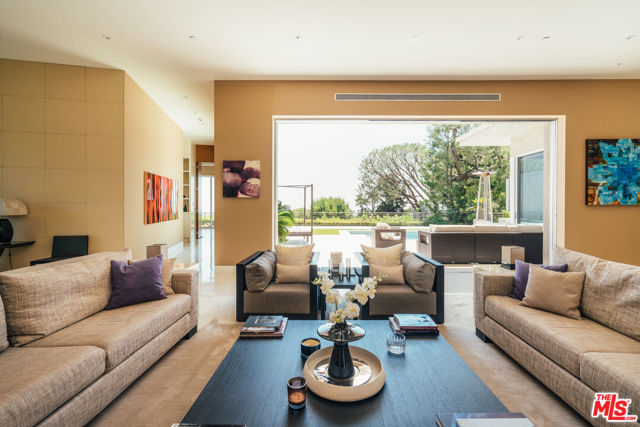 1470 CARLA, Beverly Hills CA: https://media.crmls.org/mediaz/fc1d4280-9738-465a-874d-268a4ae27b9c.jpg