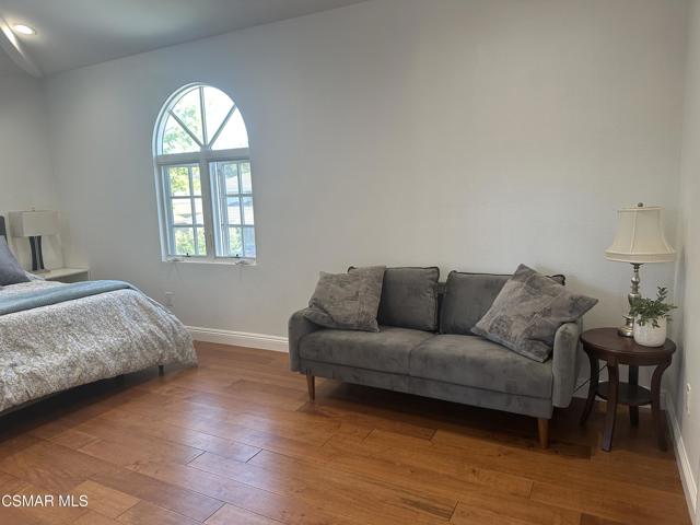 31923 Watergate Court, Westlake Village CA: https://media.crmls.org/mediaz/fc1de1ad-8ac8-4c8a-9c32-5d611f6e8979.jpg