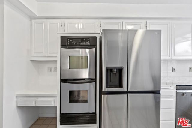 1807 Camden Avenue, Los Angeles CA: https://media.crmls.org/mediaz/fc1ed01e-9246-4ef4-8856-e8cb98f3534b.jpg