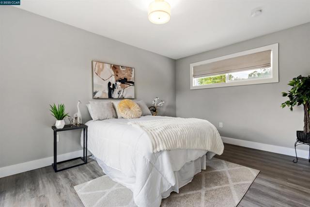 225 Babette Ct, Pleasant Hill CA: https://media.crmls.org/mediaz/fc1ee907-d8b9-4200-b2b3-33c74026f555.jpg